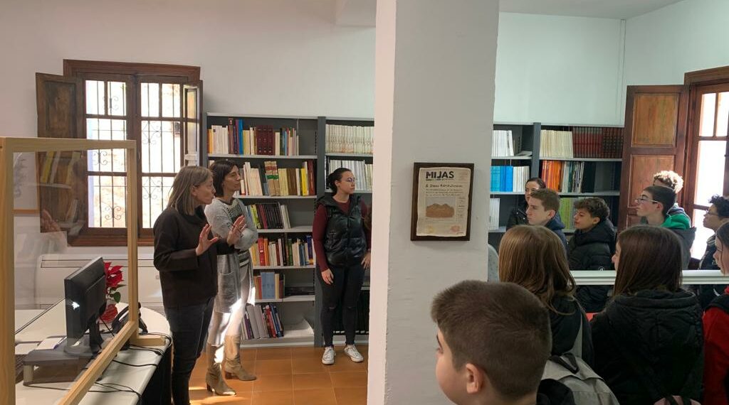 El Archivo Histórico Municipal de Mijas abre sus puertas a los centros educativos