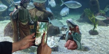 Sea Life Benalmádena presenta su Belén Submarino