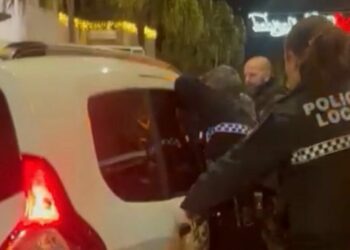 Prisión para el hombre que quiso atentar con escopetas contra policías locales de Benalmádena