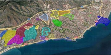 Benalmádena comienza a reducir la presión del agua en algunos puntos para evitar cortes