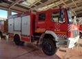 Siete vehículos arden en un incendio declarado en una nave industrial de Málaga