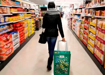 El 53% de los precios de los alimentos con IVA rebajado han subido con respecto a enero