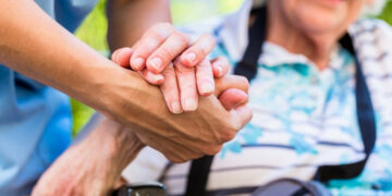 La Junta destina 16,1 millones más al Servicio de Ayuda a Domicilio