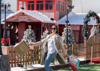 El poblado navideño del centro comercial Miramar espera superar las 20.000 visitas