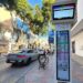 Fuengirola instala una nueva señalética digital e inclusiva en sus paradas de autobús