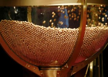 Casi 100 millones en billetes: Málaga bate el récord de venta de Lotería de Navidad