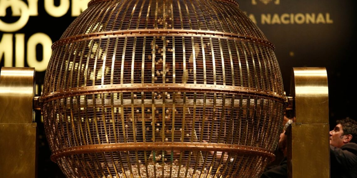 Fuengirola, Sabinillas, San Pedro, Torremolinos: El tercer quinto premio riega de suerte toda Costa del Sol