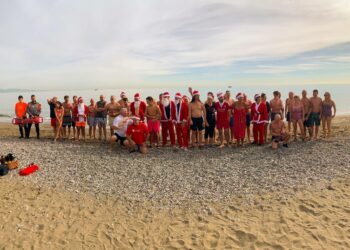Manilva se prepara mañana para su tradicional baño navideño
