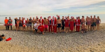 Manilva se prepara mañana para su tradicional baño navideño