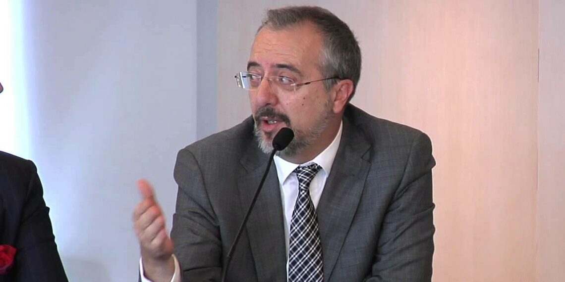El Ayuntamiento de Estepona dedica un espacio público al exalcalde Antonio Caba