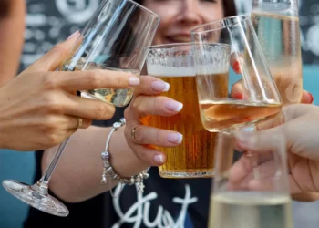 Torremolinos y Benahavís se suman a la moda de la «Tardevieja»