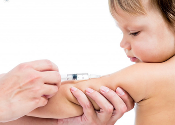 Los niños de 6 a 59 meses podrán vacunarse mañana sin cita frente a la gripe