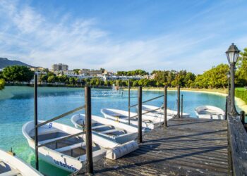 Torremolinos vaciará el largo del Parque La Batería para aprovechar el agua ante la situación de sequía