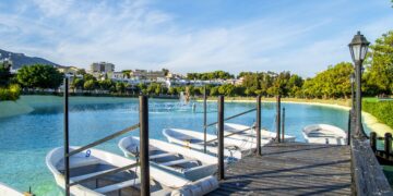 Torremolinos vaciará el largo del Parque La Batería para aprovechar el agua ante la situación de sequía