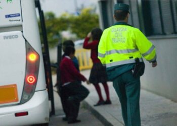 La DGT inicia una campaña de vigilancia del transporte escolar en Andalucía