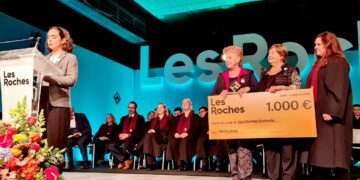 La asociación ProDunas Marbella recibe el ‘Premio a la Responsabilidad Social’ de Les Roches
