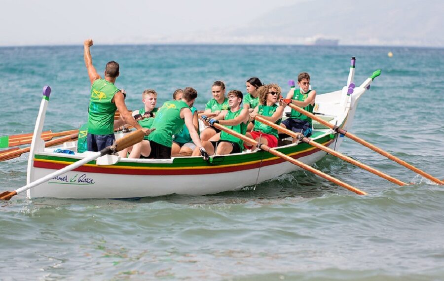 Turismo Costa del Sol promociona el remo en jábega, a través de su programa Senda Azul