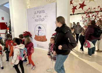 Más de 1.100 escolares de Fuengirola visitan la exposición ‘La Magia de la Navidad’ en el Museo de la Ciudad