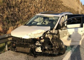 Detenido por escapar de control policial, atentar contra agentes y portar 48 kg de hachís en su vehículo