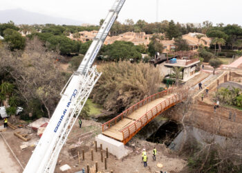 Así es el nuevo puente con el que Estepona ampliará su senda litoral