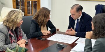Ayuntamiento y Junta valoran una nueva ubicación para las oficinas del SAE y el SEPE en Benalmádena
