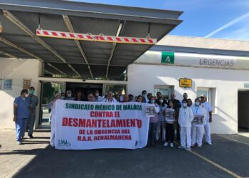 Los médicos vuelven a concentrarse por el «desmantelamiento» de urgencias del hospital de Benalmádena
