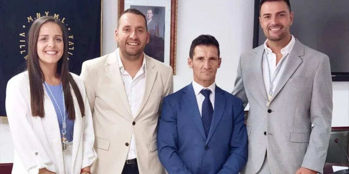 Compromiso Manilva pide la retirada de competencias a los concejales de IU pero la Justicia lo rechaza