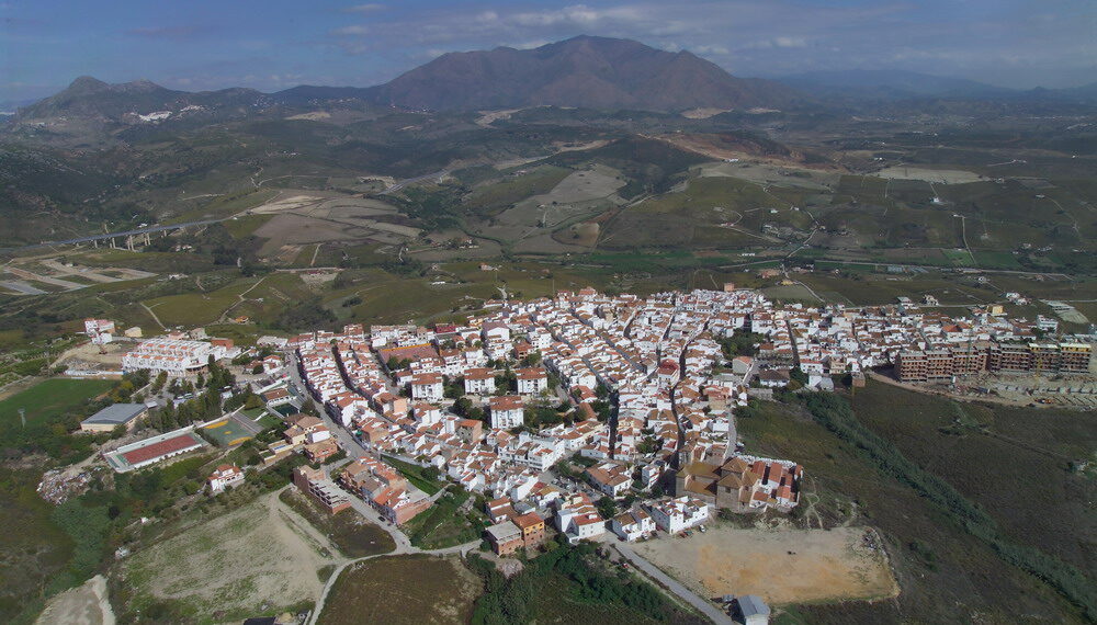 Diputación de Málaga se hará cargo de la rehabilitación de la Casa de la Cultura de Manilva