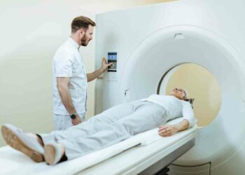 Indemnizan a una mujer de Estepona que sufrió un derrame cerebral tras un fallo de diagnóstico