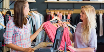 Málaga contratará a unas 3.600 personas para trabajar en Rebajas, un 11% menos que en 2023