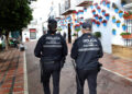 La Policía Local de Marbella salva la vida de una niña de dos años que se había atragantado