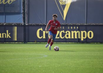 El CD Estepona vuelve a empatar en Cartagena (1-1)