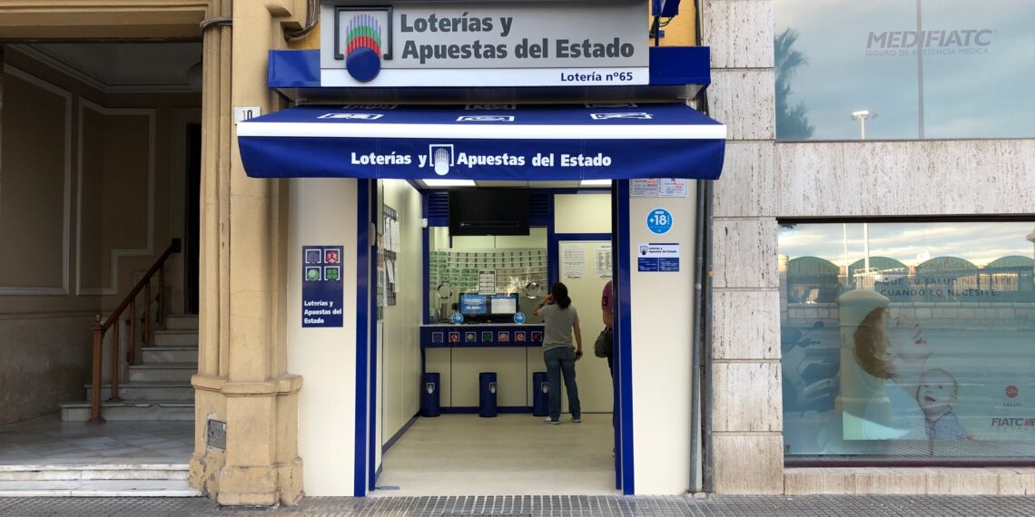 Cae en Málaga capital el segundo premio de la Lotería Nacional