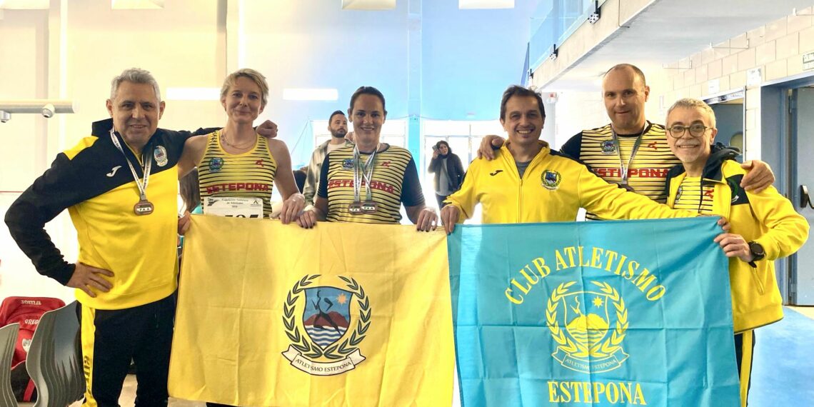 El Club de Atletismo Estepona se cuelga 14 medallas en el Campeonato de Andalucía Máster Short Track
