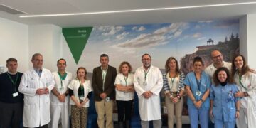 El Hospital Clínico de Málaga estrena sala de espera para familiares de pacientes en UCI