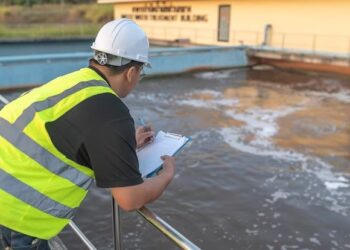 Junta y la FAMP estudian una hoja de ruta para impulsar el uso de aguas regeneradas en Andalucía