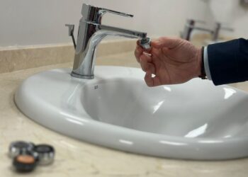 El Ayuntamiento de Fuengirola repartirá 6.000 filtros de grifo para ahorrar un 50% de agua