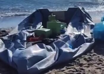 Llega una patera con 14 personas a las costas de Fuengirola