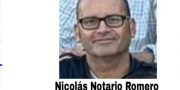 Desaparecido un hombre de 53 años mientras practicaba paddle surf en la zona de Benajarafe