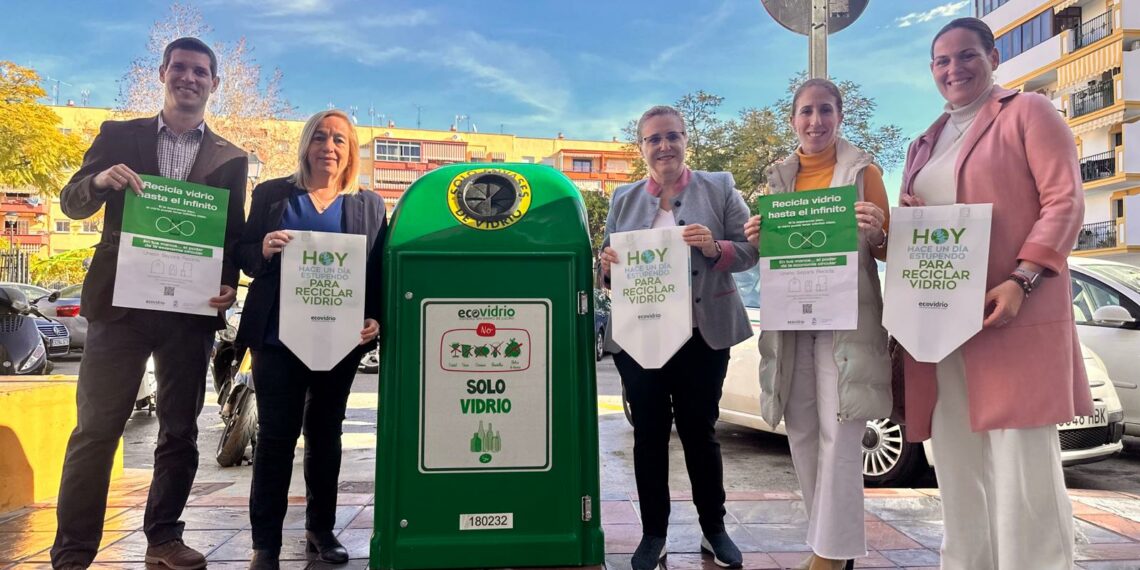 Fuengirola incrementará el reciclaje de vidrio en la ciudad