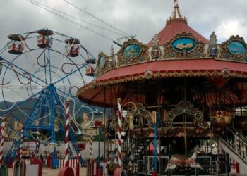 Sorprendidos cinco jóvenes tras asaltar las instalaciones del Tívoli