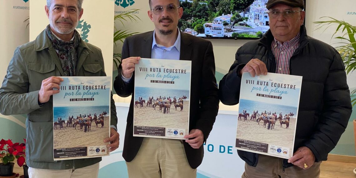 Mijas organiza la octava edición de su ruta ecuestre por la playa