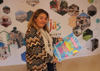 El área de Mayores del Ayuntamiento de Mijas organiza un gran baile de disfraces con motivo del carnaval