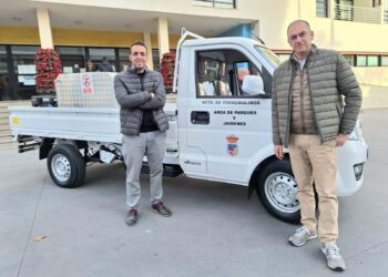 Torremolinos incorpora a su flota un vehículo multifuncional con bomba que permitirá extraer agua reciclada