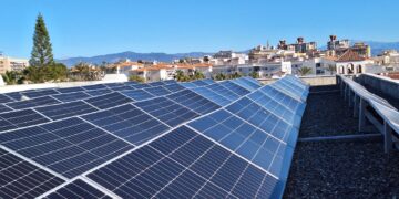 Torremolinos finaliza la mejora de la eficiencia energética en el alumbrado público y edificios municipales