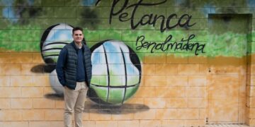 El Ayuntamiento de Benalmádena repara las deficiencias que presentaba la pista de petanca de las instalaciones de Innova