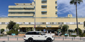Una mujer con cáncer de útero denuncia al Costa del Sol tras 4 meses esperando una operación «preferente»