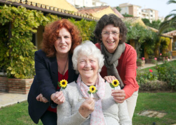 Cudeca logra mantener un equipo de atención domiciliaria gracias al «Movimiento Girasol»