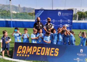 Marbella reinstaura el torneo ‘Estrellas del Fútbol’, que llevará el nombre del periodista deportivo Enrique Moreno