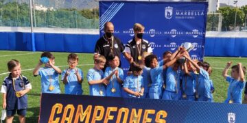 Marbella reinstaura el torneo ‘Estrellas del Fútbol’, que llevará el nombre del periodista deportivo Enrique Moreno